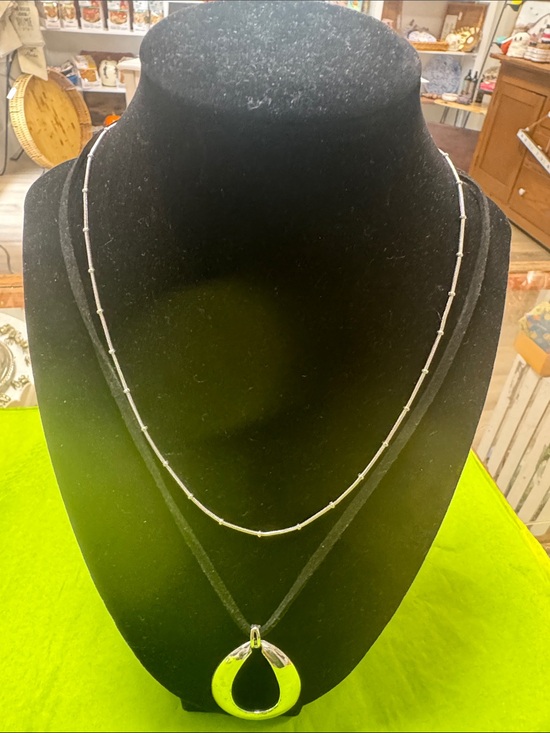 Jewelry - Sterling Silver Teardrop Pendant Necklace in Silver Color